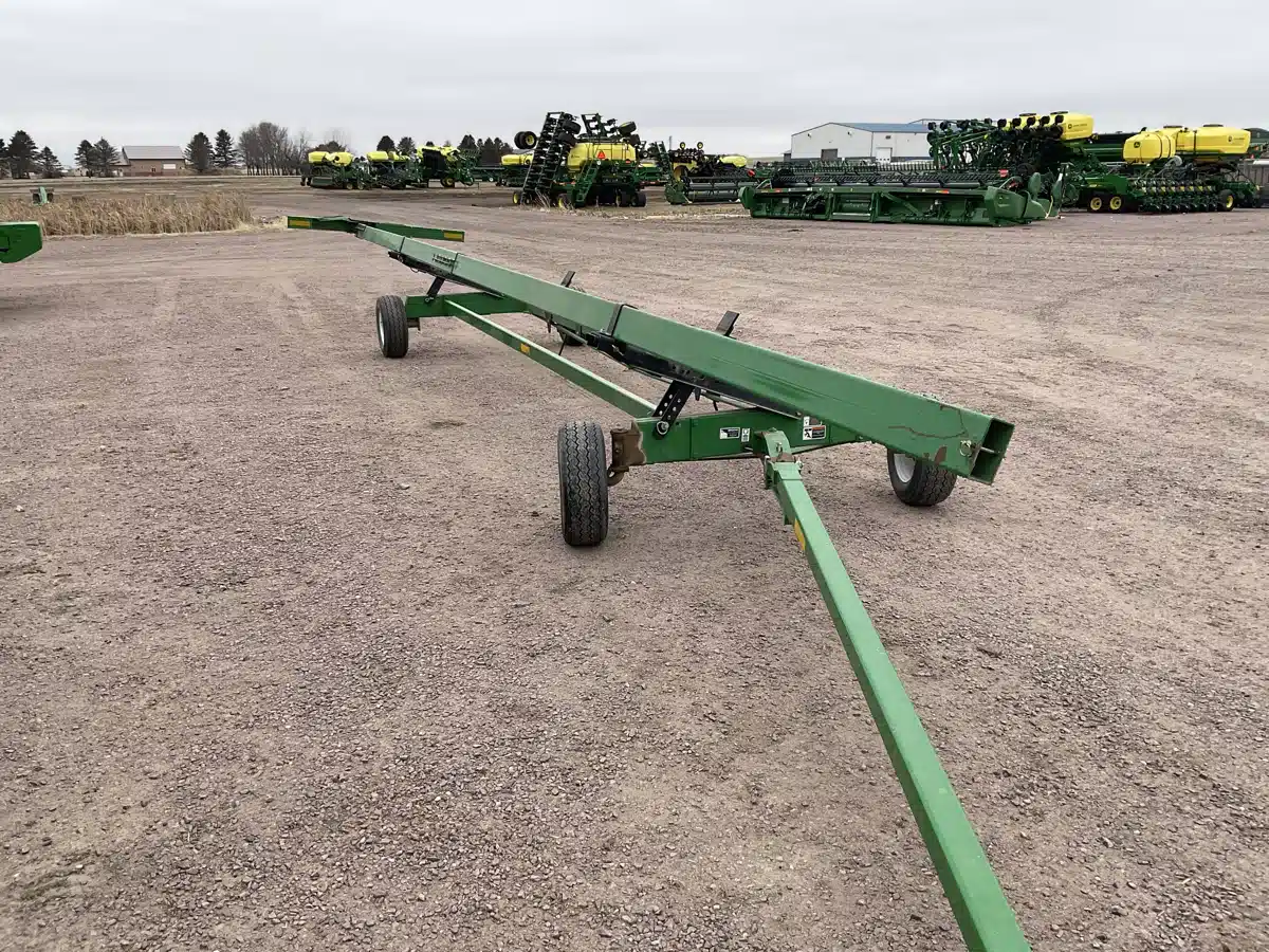 Gallery image 2 for Used Unverferth HT36 Header Cart