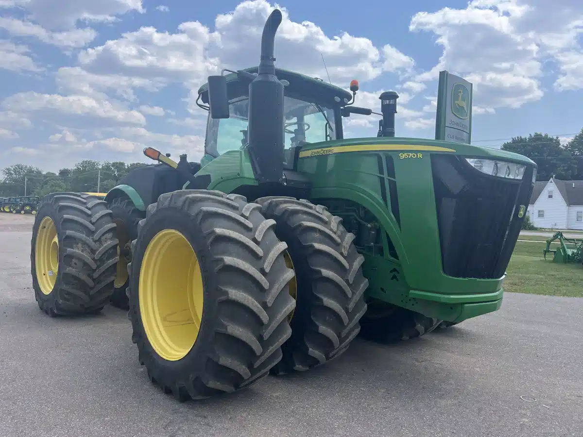 Gallery image 1 for Used 2017 John Deere 9570R Tractor