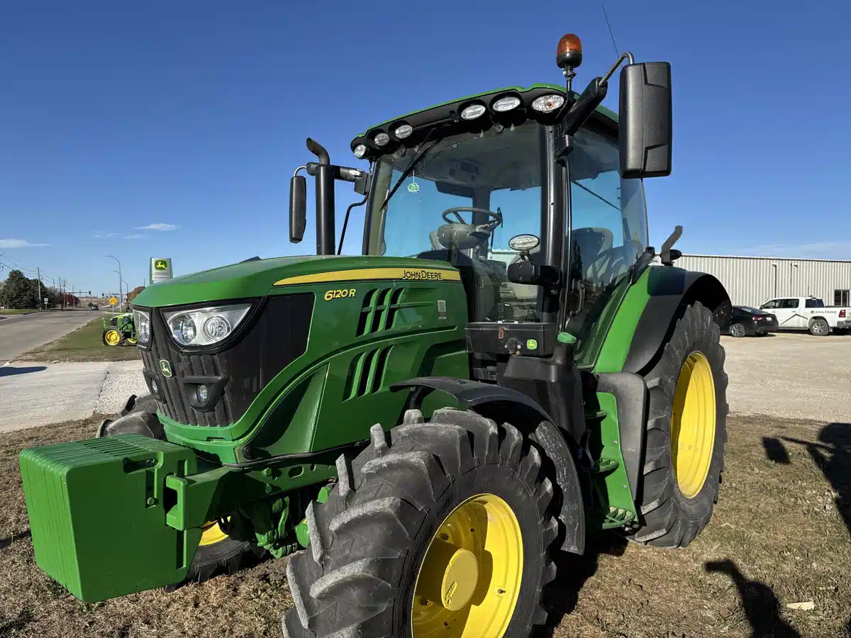 Gallery image 1 for Used 2018 John Deere 6120R Tractor