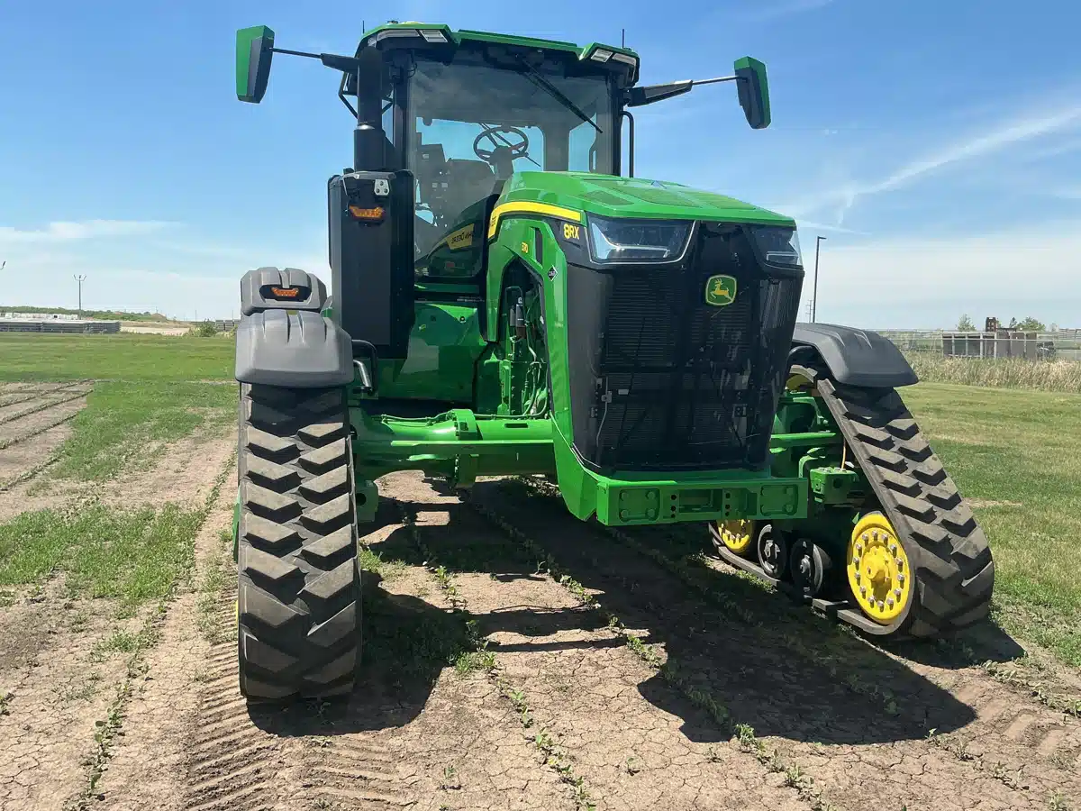 Photo de la Galerie 2 pour 2024 John Deere 8R 370 Tracteur