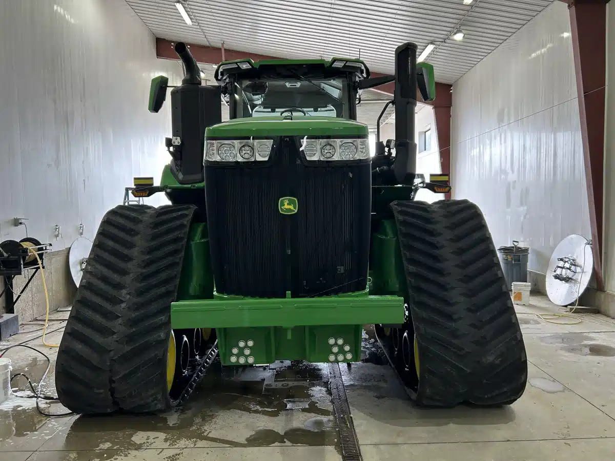 Gallery image 2 for Used 2024 John Deere 9RX 590 Tractor