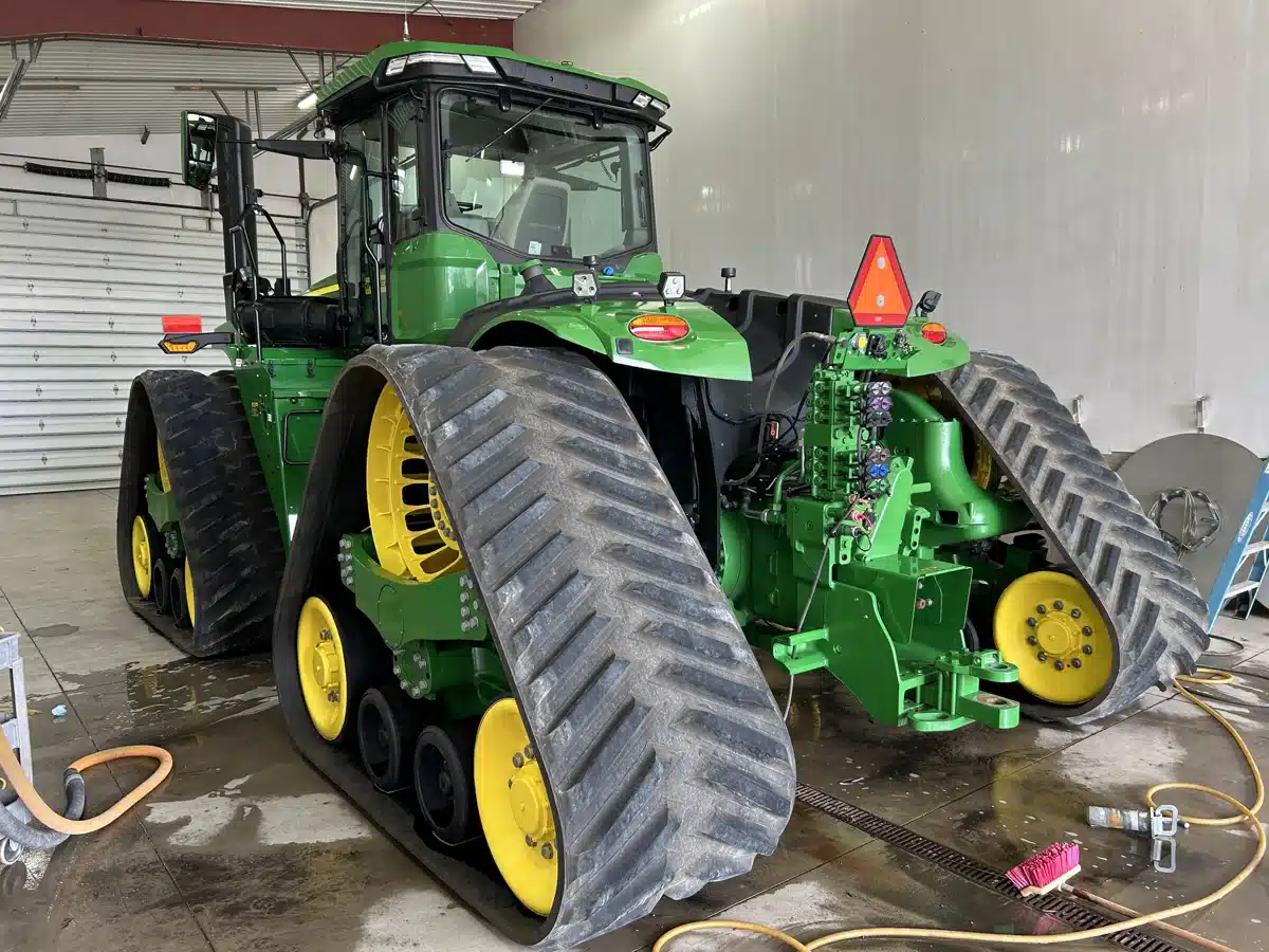 Gallery image 2 for Used 2024 John Deere 9RX 590 Tractor