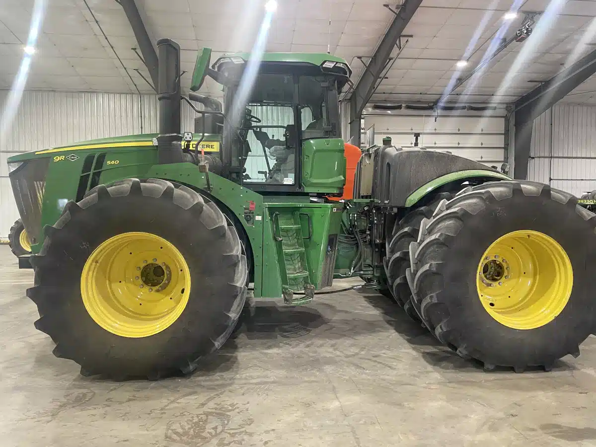 Gallery image 2 for Used 2024 John Deere 9R 540 Tractor