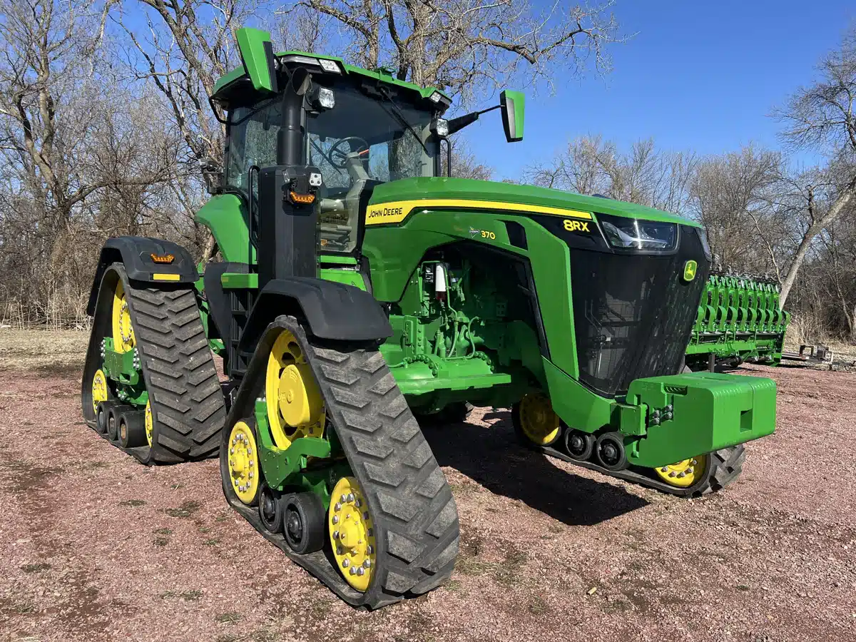 Gallery image 1 for Used 2022 John Deere 8R 370 Tractor