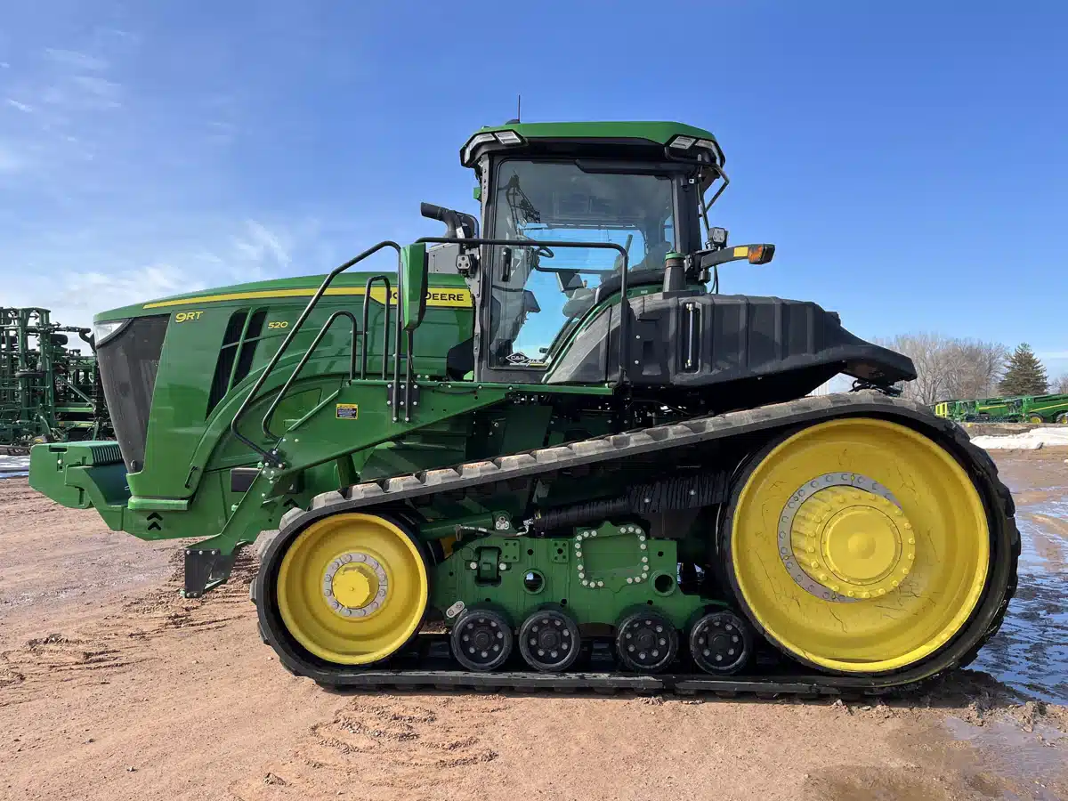 Gallery image 2 for Used 2023 John Deere 9RT 520 Tractor
