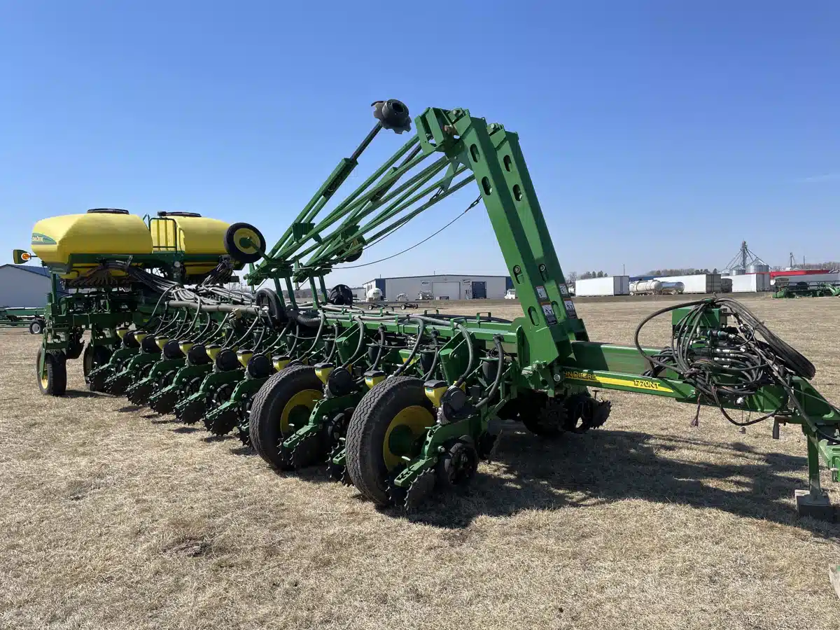 Gallery image 1 for Used 2011 John Deere 1770NT CCS Planter