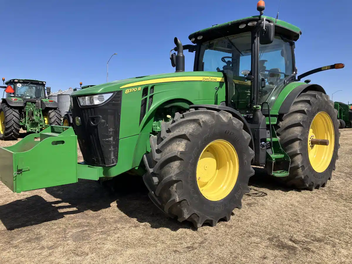 Gallery image 1 for Used 2016 John Deere 8370R Tractor