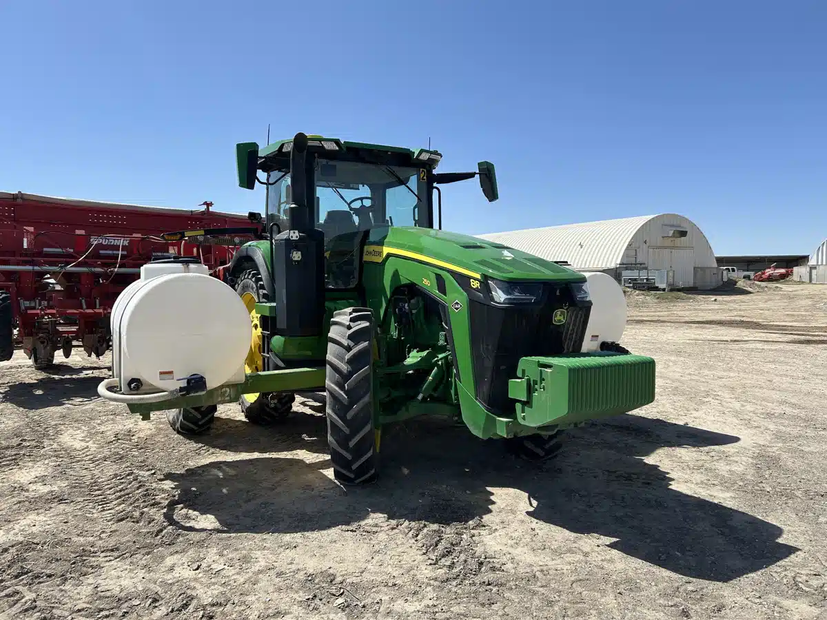 Gallery image 1 for Used 2022 John Deere 8R 250 Tractor