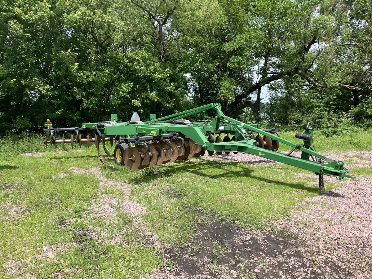 Gallery image 1 for Used 2010 John Deere 512 Disc Ripper