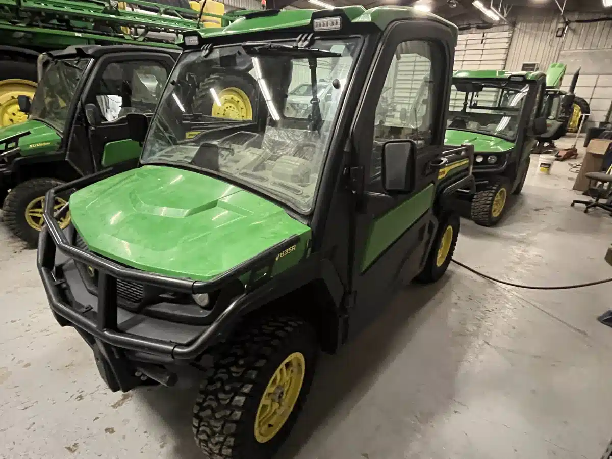 Gallery image 1 for Used 2023 John Deere XUV 835R Utility Vehicle