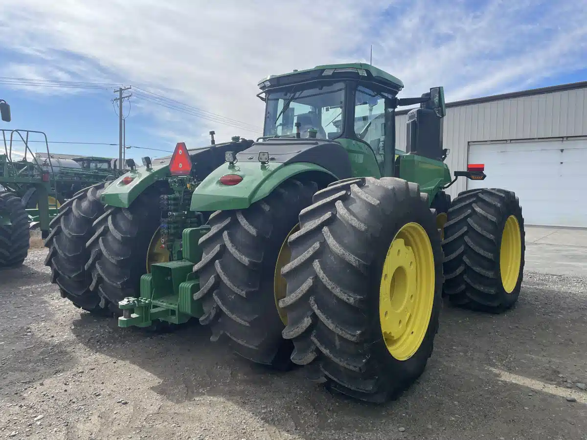 Gallery image 2 for Used 2024 John Deere 9R 640 Tractor