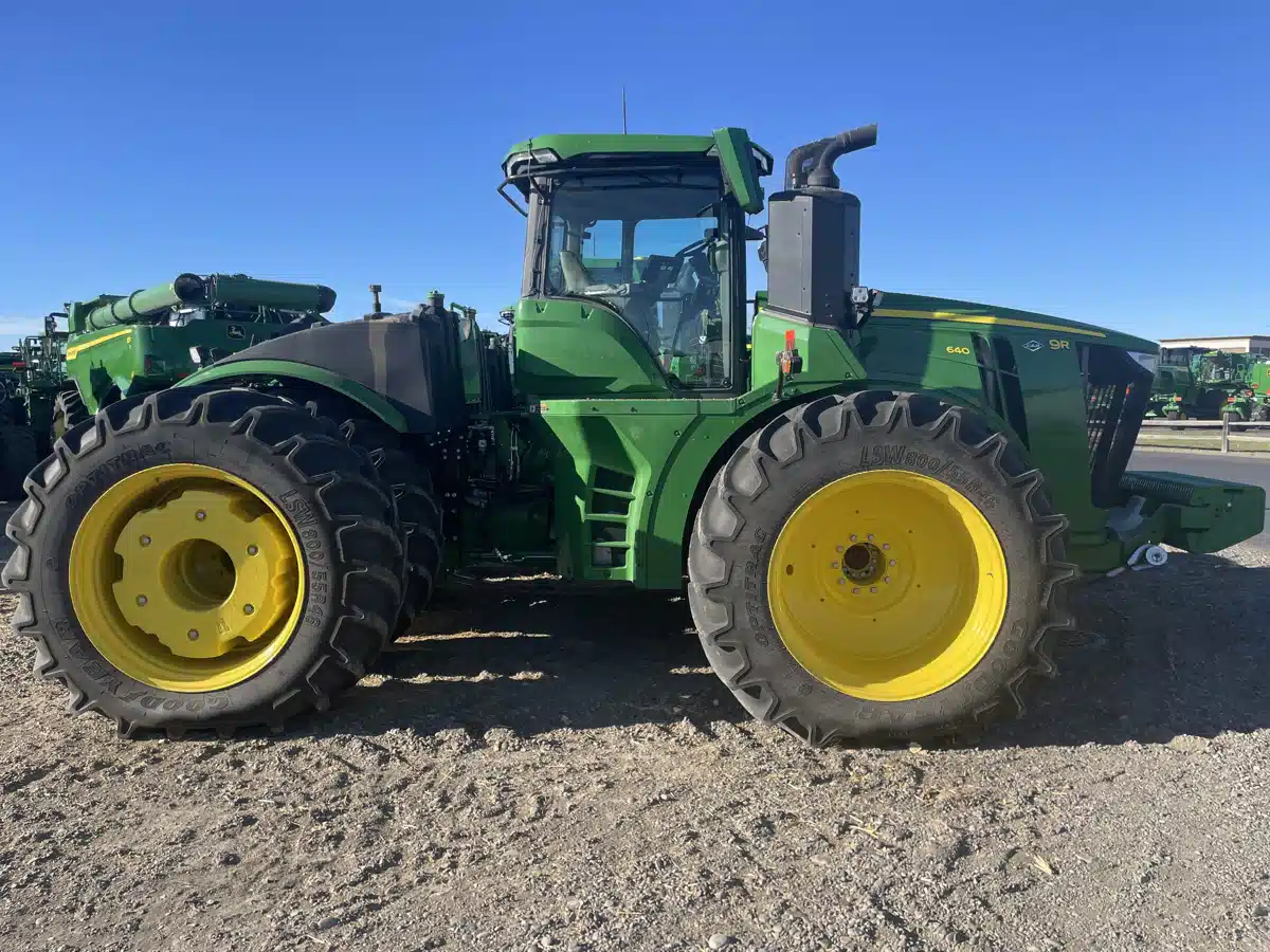 Gallery image 1 for Used 2024 John Deere 9R 640 Tractor