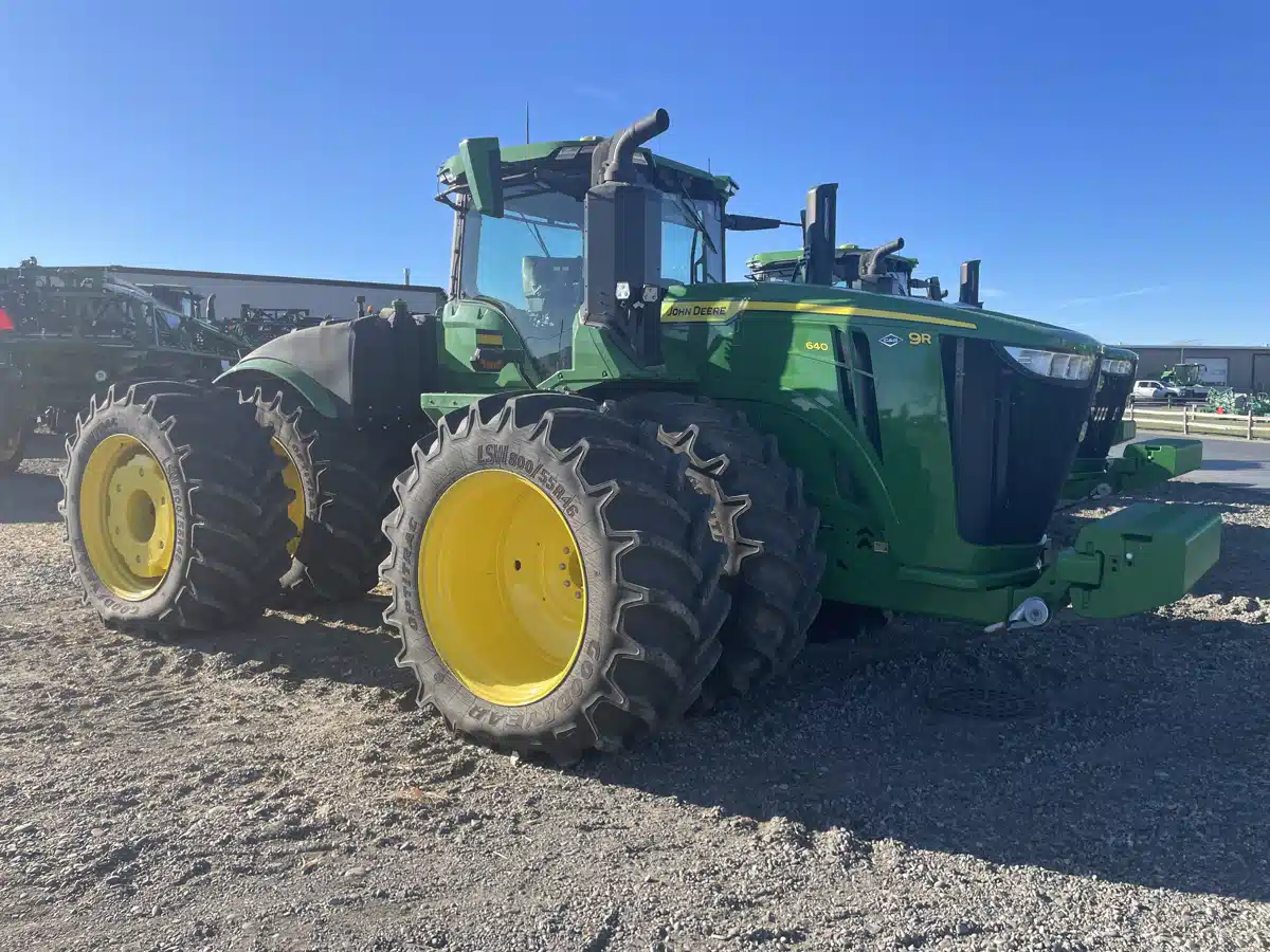 Gallery image 2 for Used 2024 John Deere 9R 640 Tractor