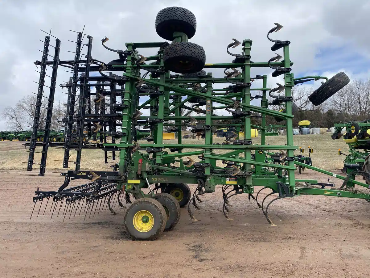 Gallery image 2 for Used 2024 John Deere 2230LL Cultivator