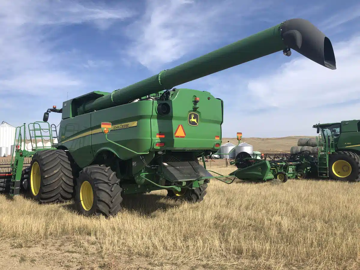 Gallery image 2 for Used 2020 John Deere S780 Combine