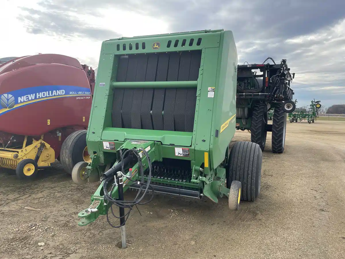 Gallery image 2 for Used 2024 John Deere 561M Round Baler