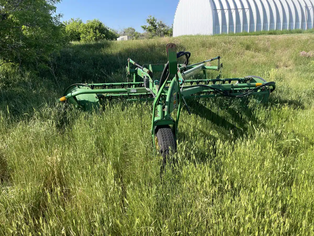 Gallery image 2 for Used 2002 John Deere 74 Rake