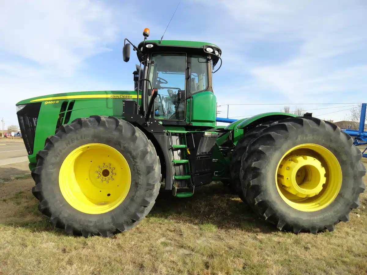 Gallery image 2 for Used 2013 John Deere 9460R Tractor
