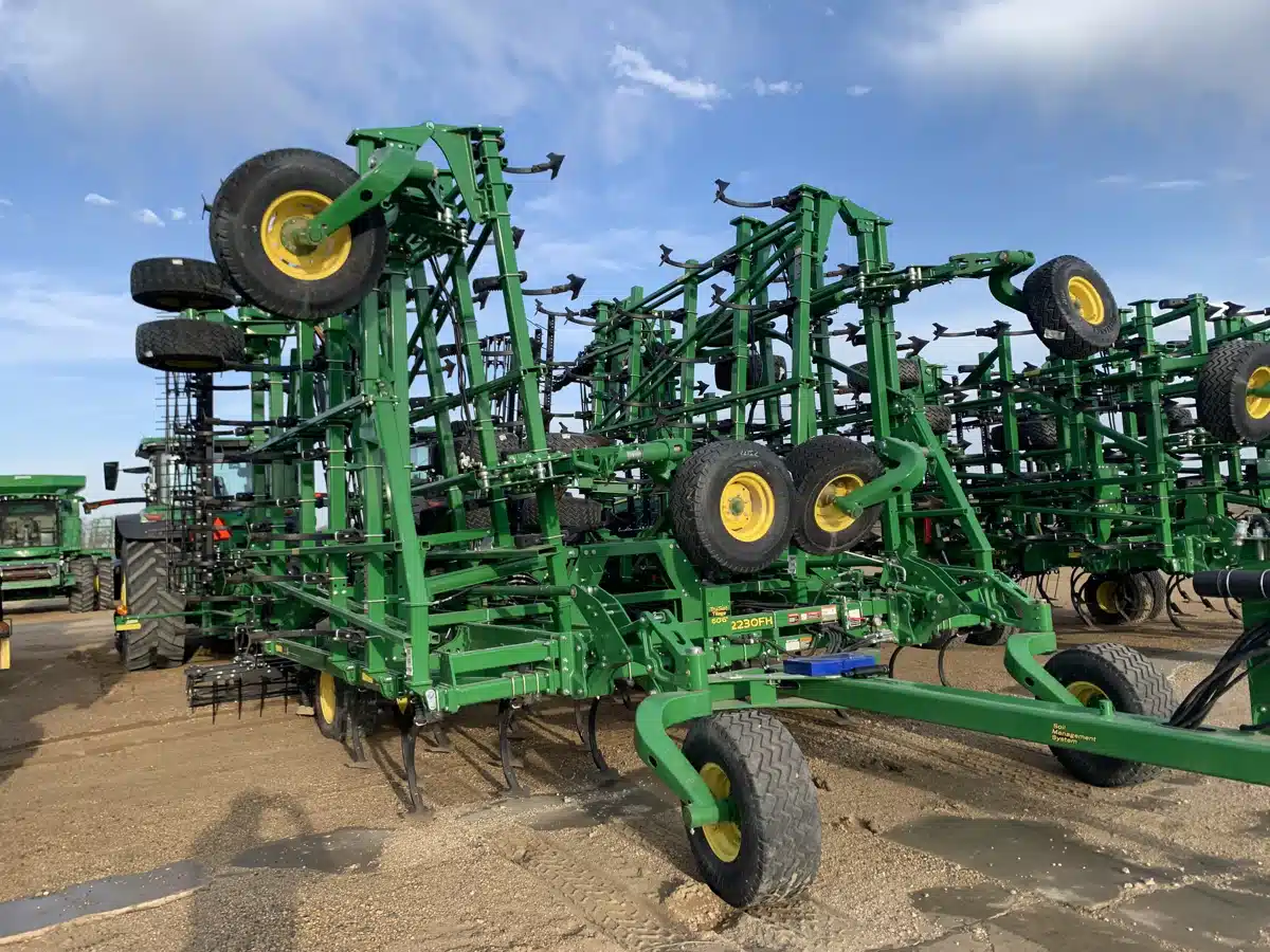Gallery image 1 for Used 2023 John Deere 2230FH Cultivator