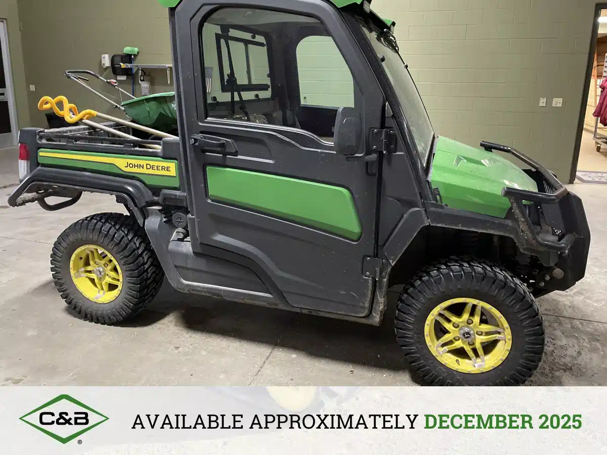 Gallery image 1 for Used 2023 John Deere XUV 865R ATV