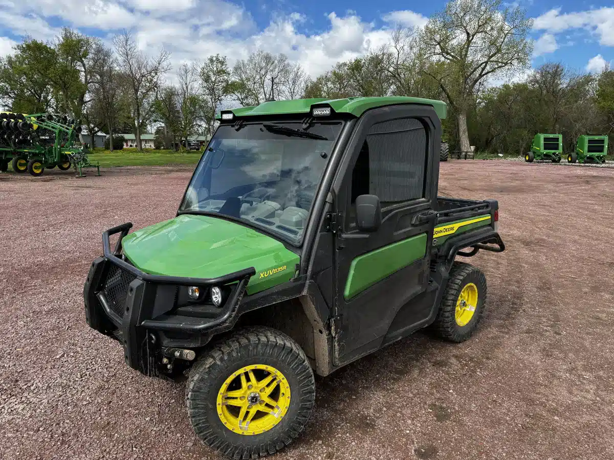 Gallery image 2 for Used 2023 John Deere XUV 835R Utility Vehicle