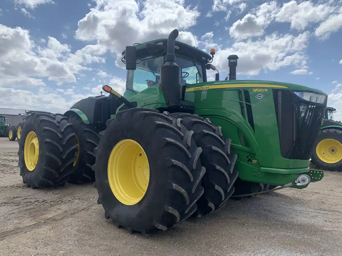 Gallery image 1 for Used 2020 John Deere 9520R Tractor