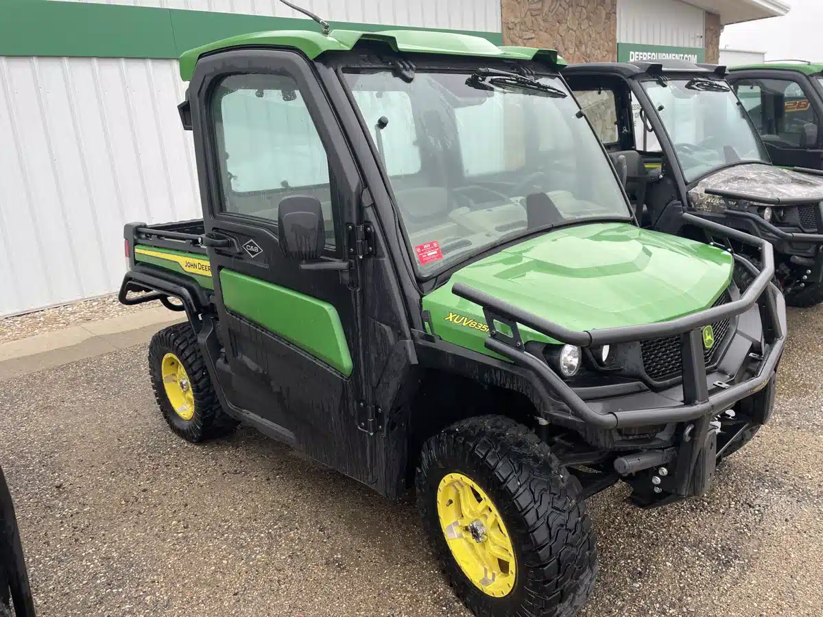 Gallery image 2 for Used 2023 John Deere XUV 835R Utility Vehicle