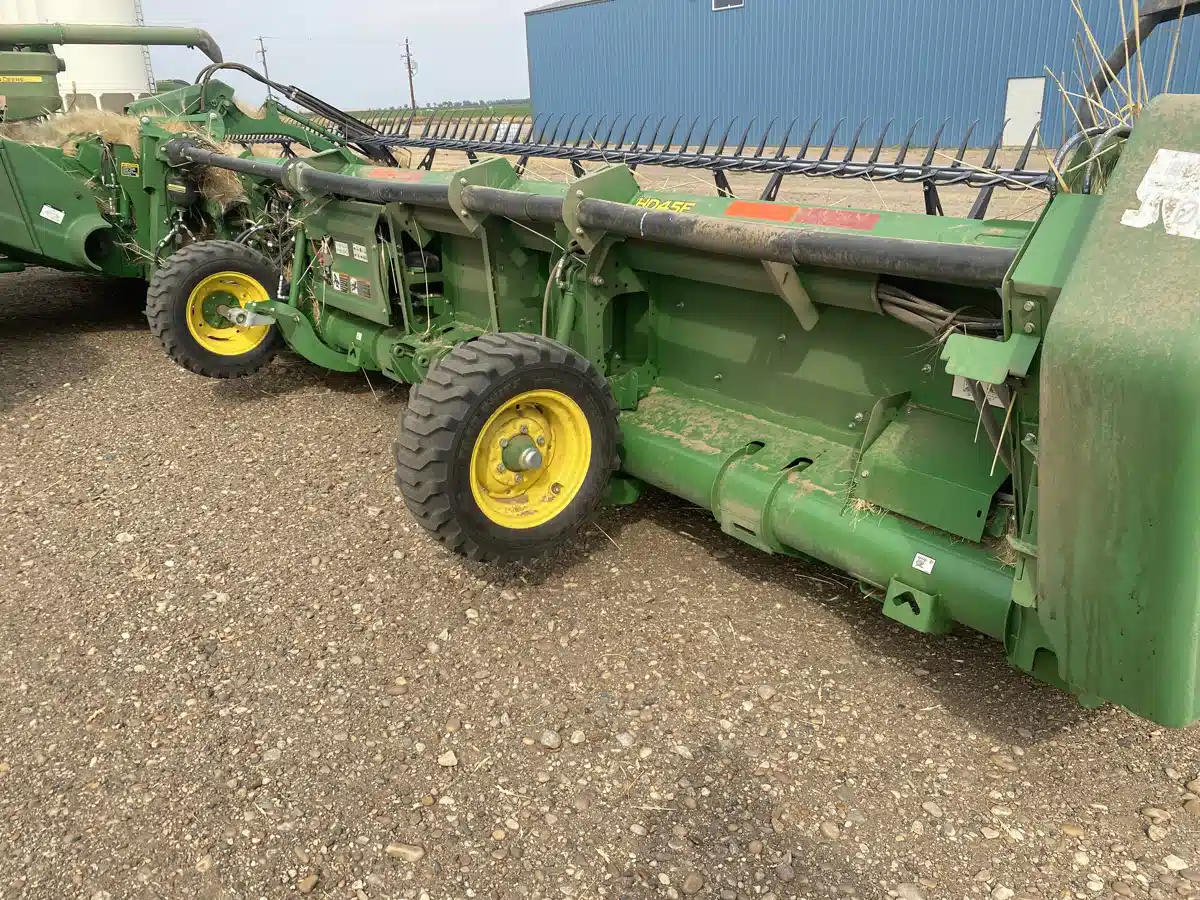 Gallery image 2 for Used 2022 John Deere HD45F Header Combine