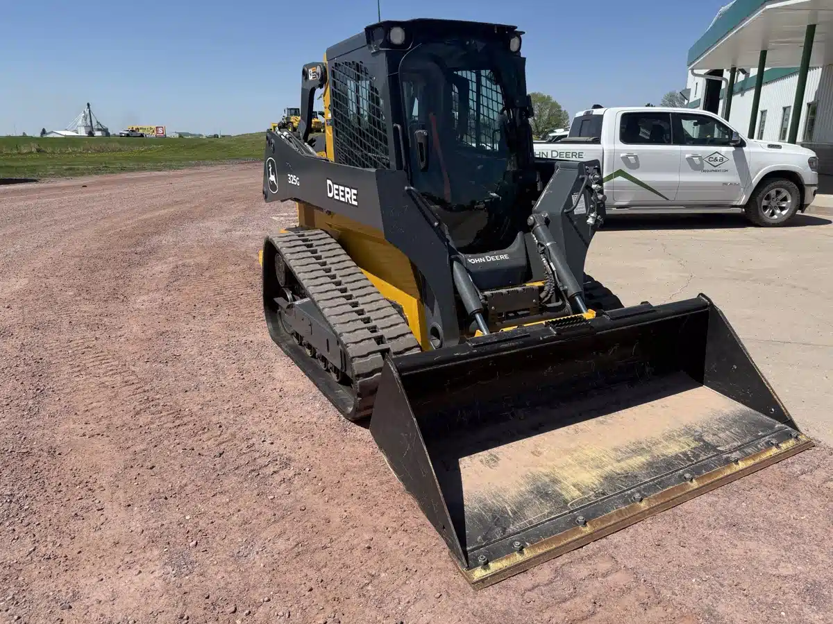 Gallery image 2 for Used 2023 John Deere 325G Track Loader