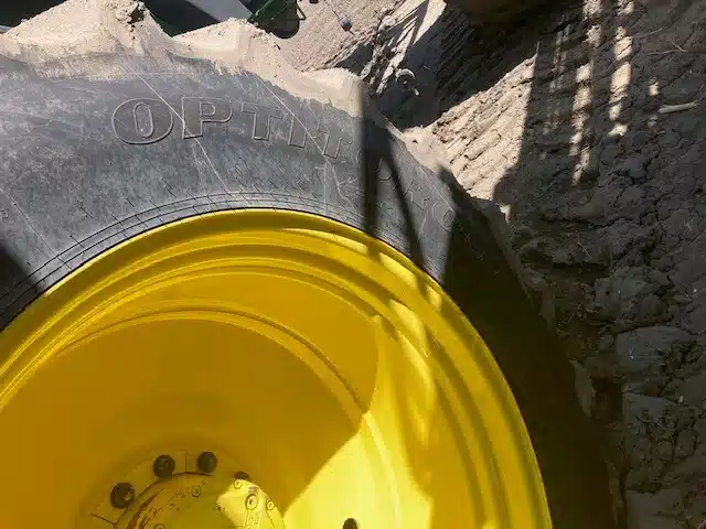 Gallery image 2 for Used Goodyear LSW800/55R46 Tires