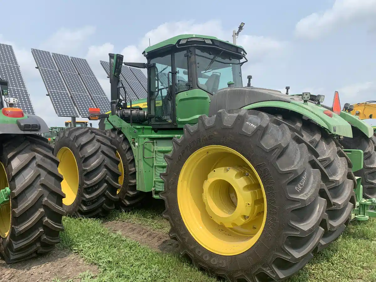 Gallery image 2 for Used 2024 John Deere 9R 590 Tractor