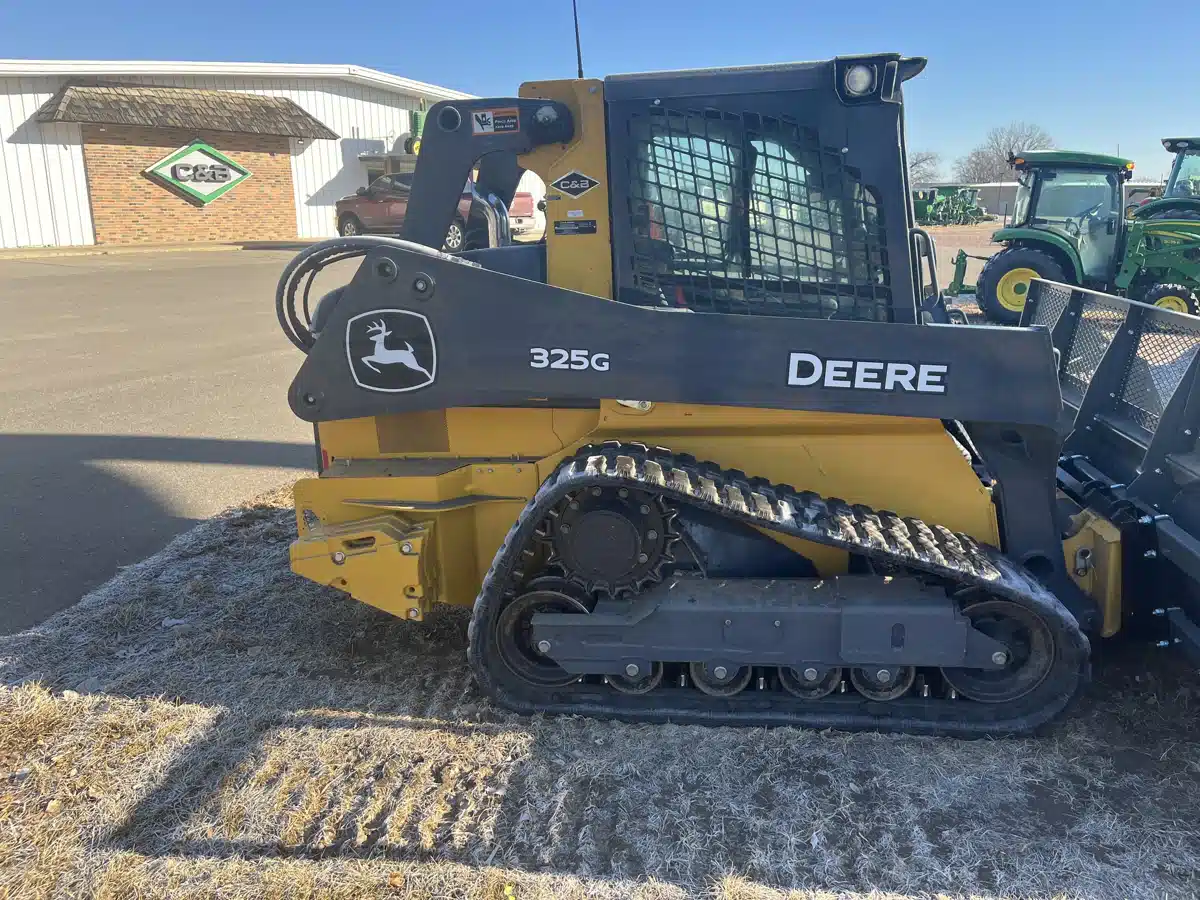 Gallery image 2 for Used 2023 John Deere 325G Track Loader