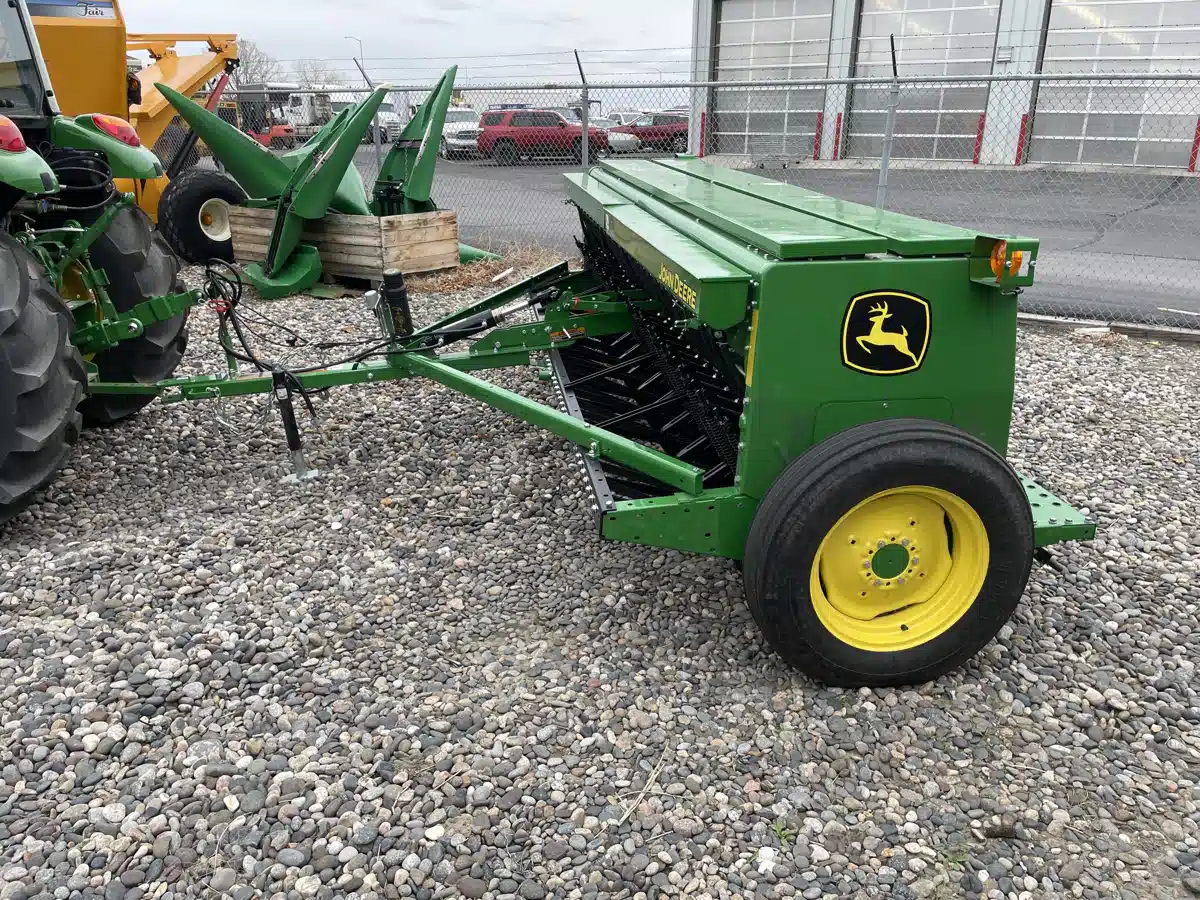 Gallery image 2 for Used 2023 John Deere BD1113 Drill