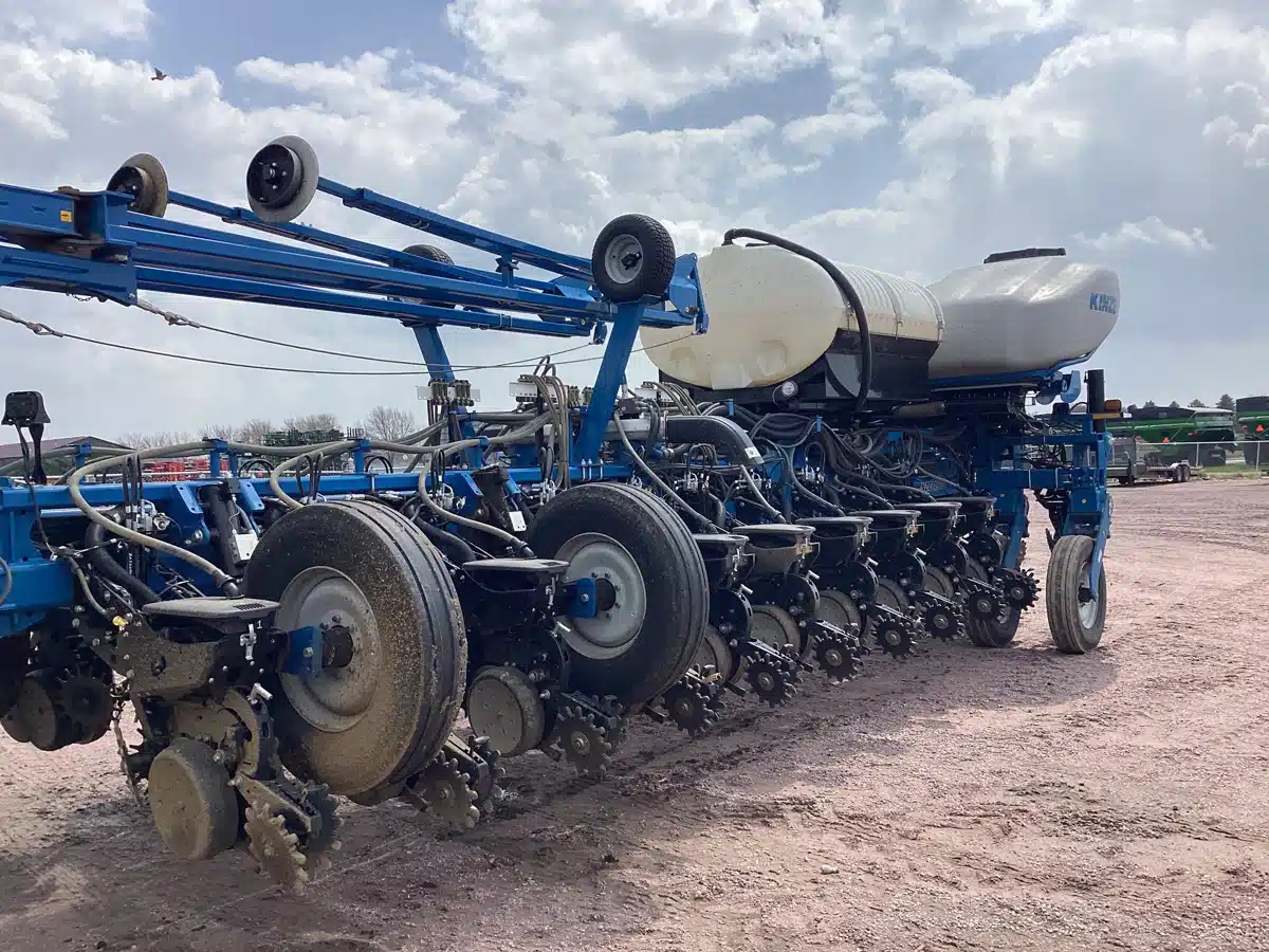 Gallery image 1 for Used 2014 Kinze 4900 Planter
