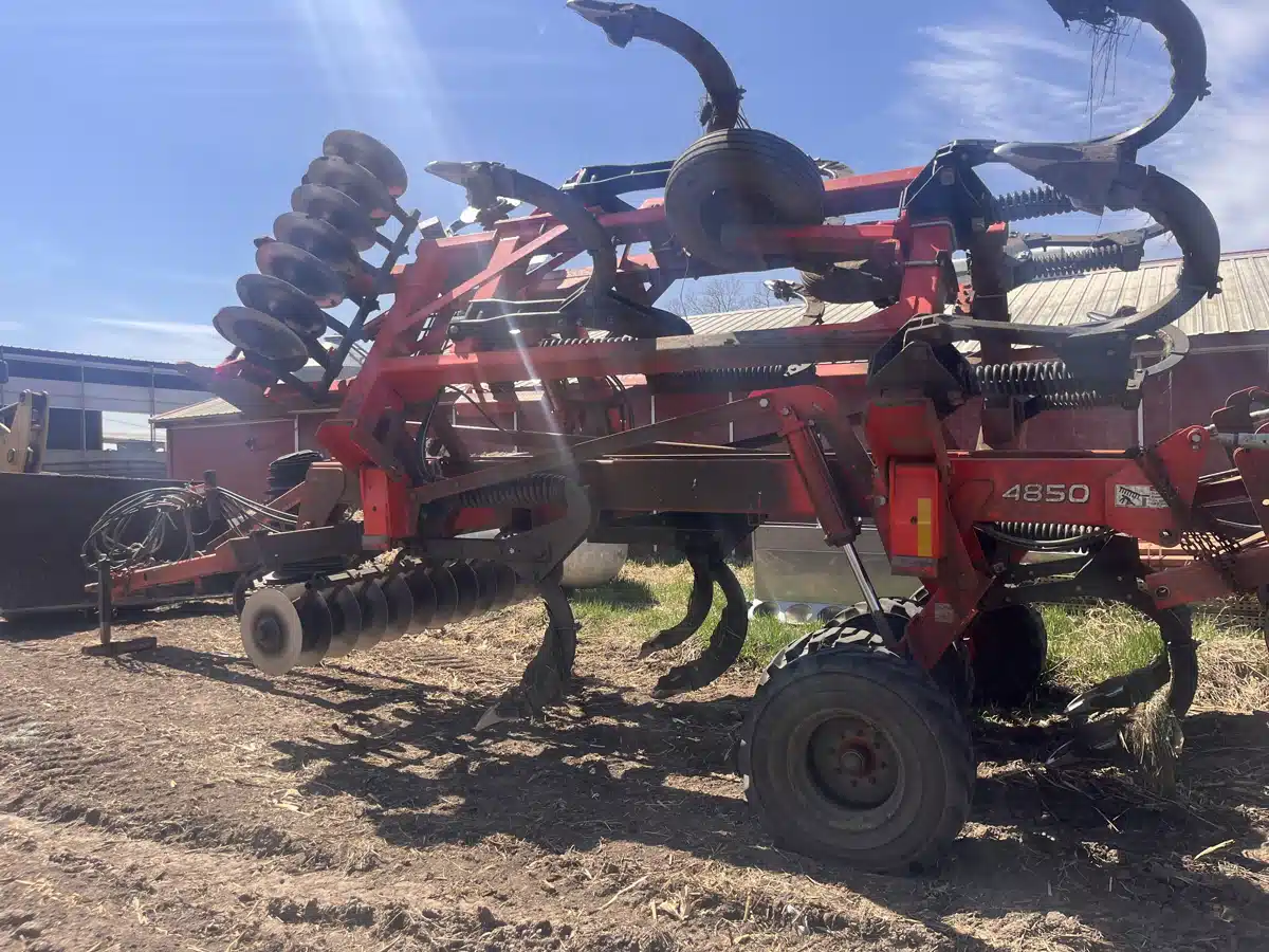 Gallery image 2 for Used 2014 Kuhn-Krause 4850 Ripper