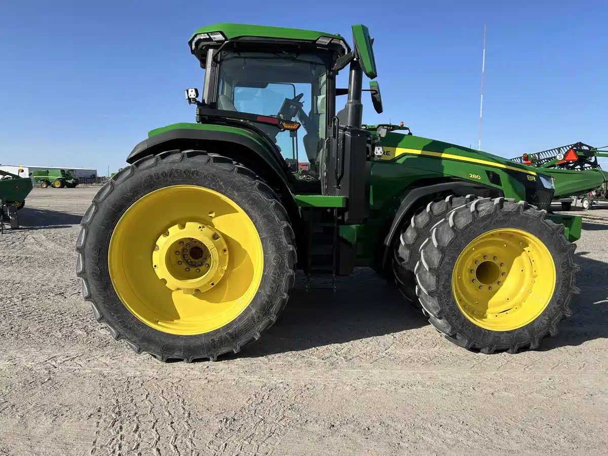Gallery image 1 for Used 2024 John Deere 8R 280 Tractor