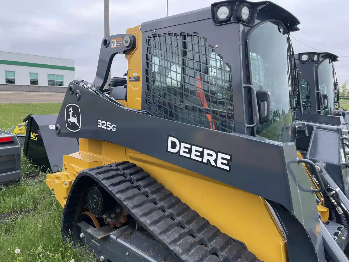 Gallery image 2 for Used 2024 John Deere 325G Track Loader