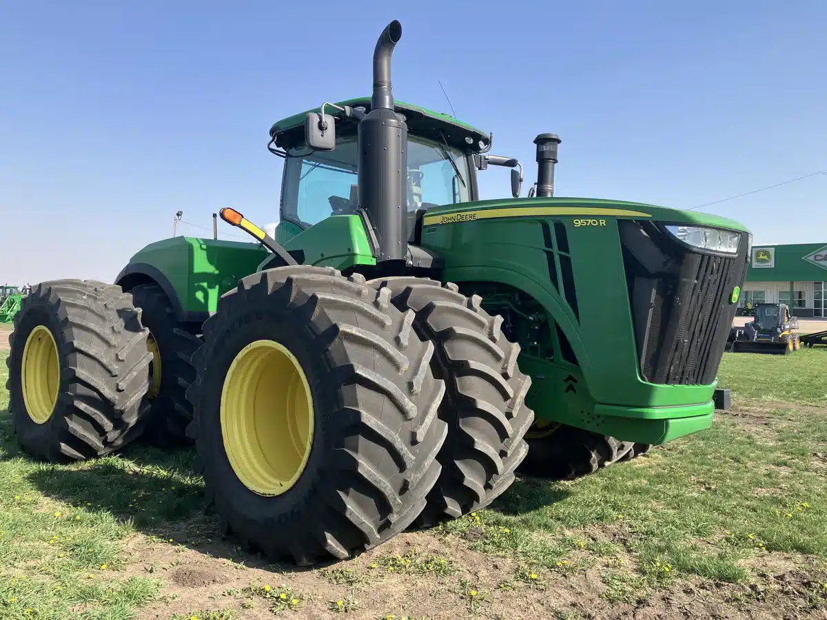 Gallery image 2 for Used 2016 John Deere 9570R Tractor