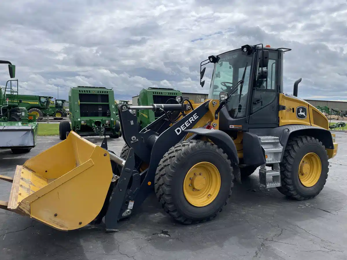 Gallery image 1 for Used 2023 John Deere 344P Tractor Loader