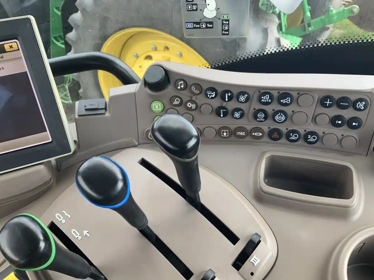 Gallery image 2 for Used 2021 John Deere 6175R Tractor