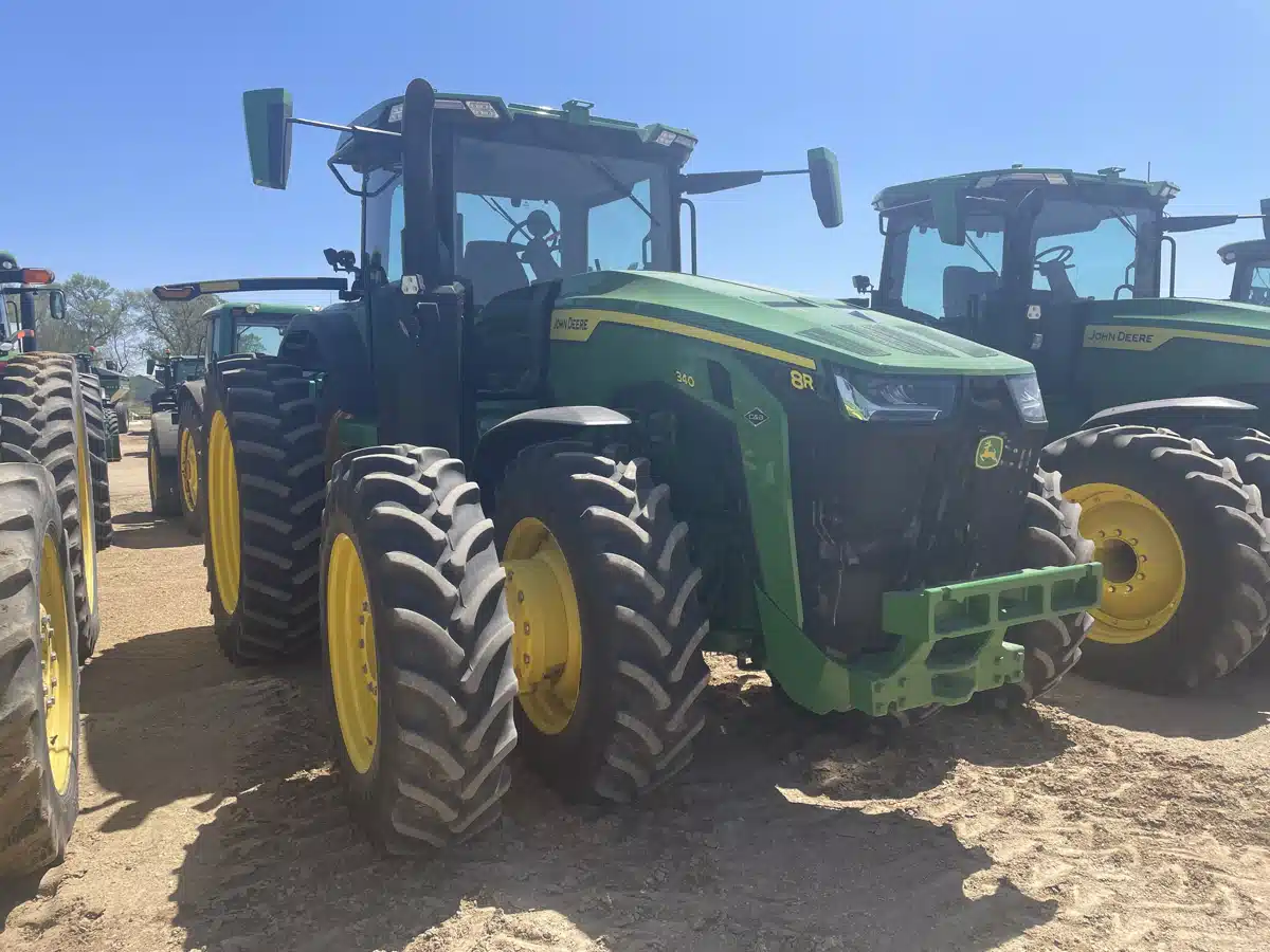 Gallery image 1 for Used 2022 John Deere 8R 340 Tractor