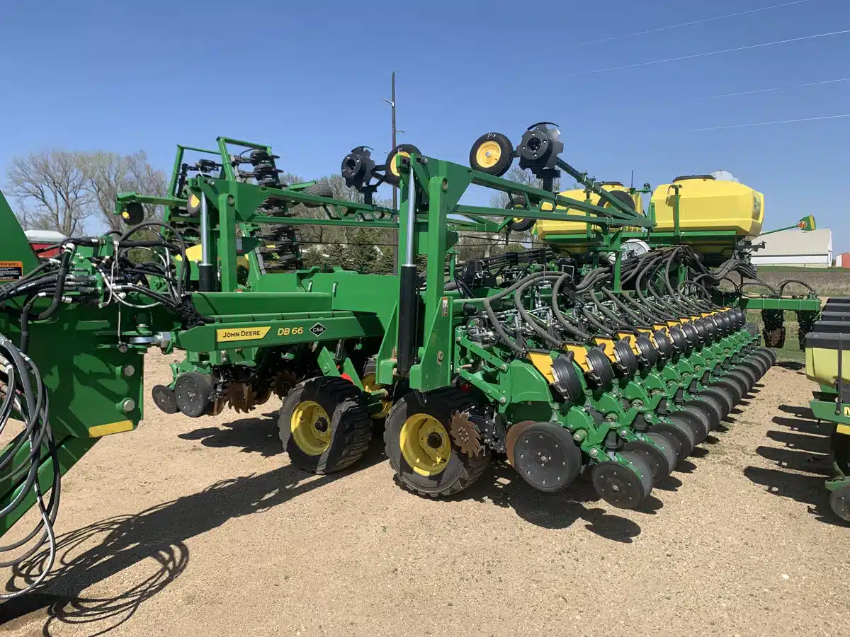 Gallery image 2 for Used 2023 John Deere DB66 Planter