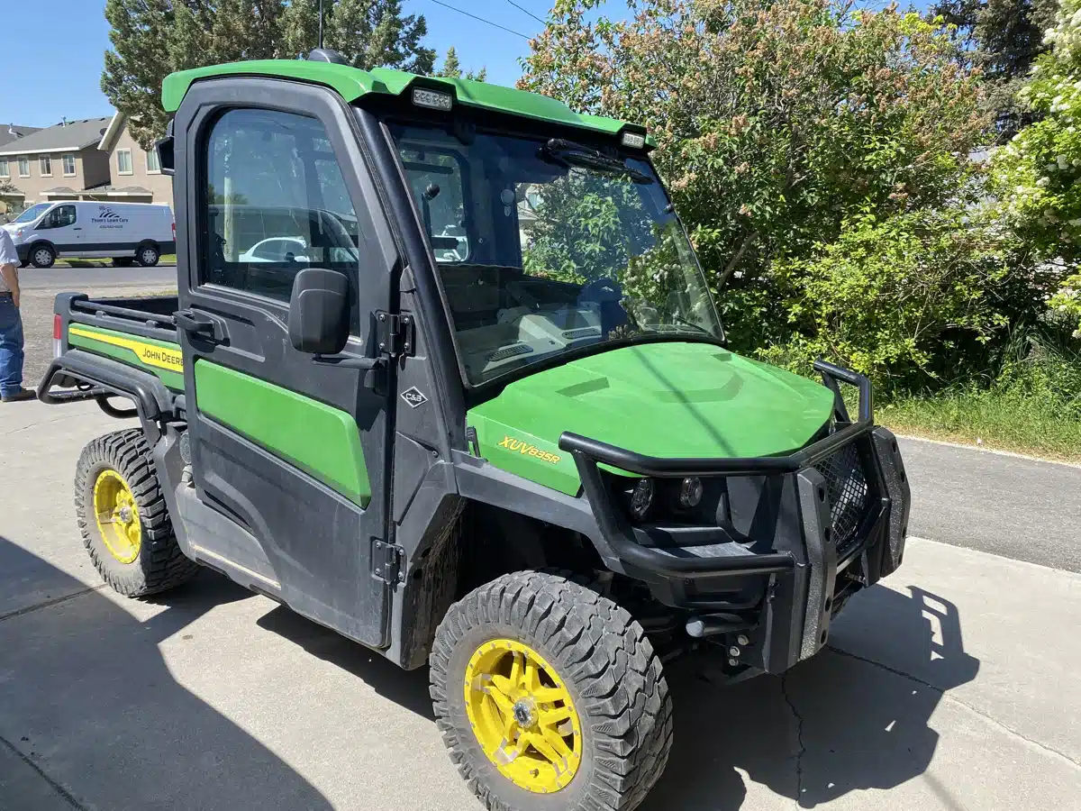Gallery image 2 for Used 2024 John Deere XUV 835R Utility Vehicle