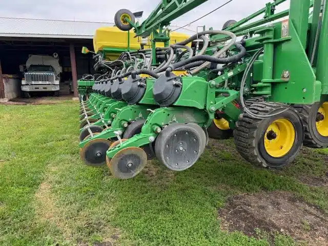 Gallery image 2 for Used 2024 John Deere DB60 Planter