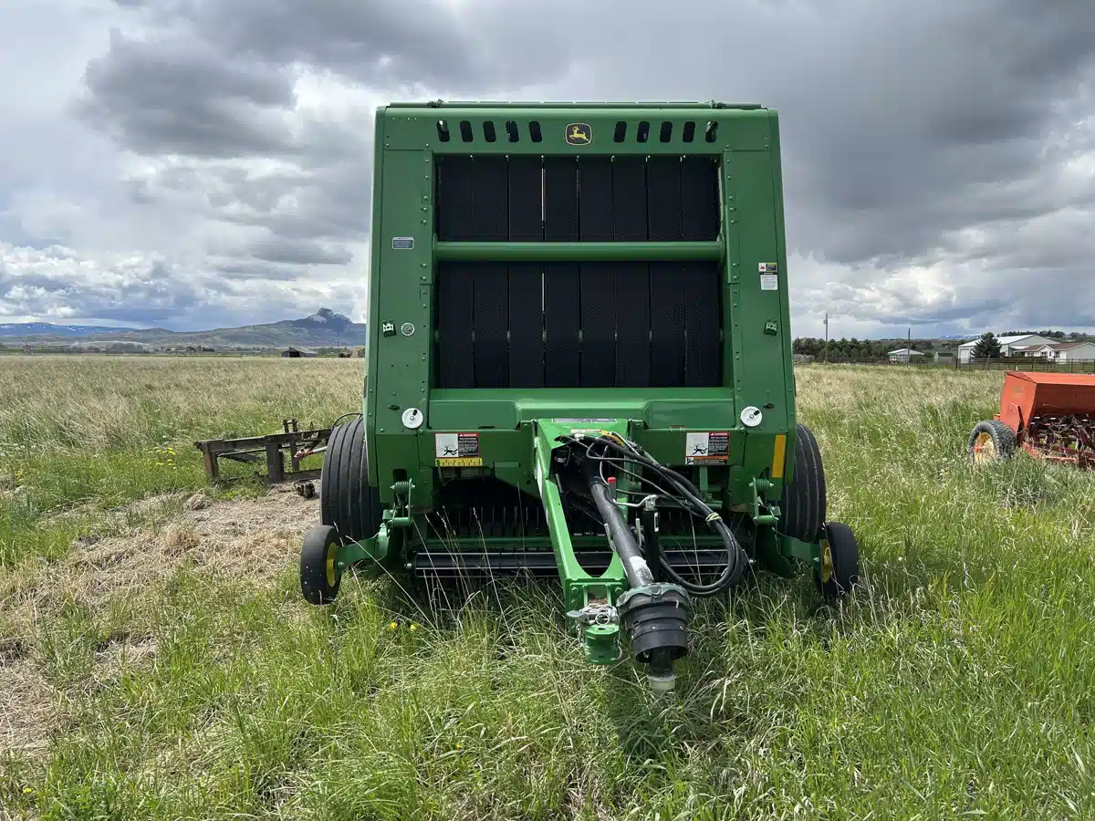 Gallery image 2 for Used 2023 John Deere 560M Round Baler