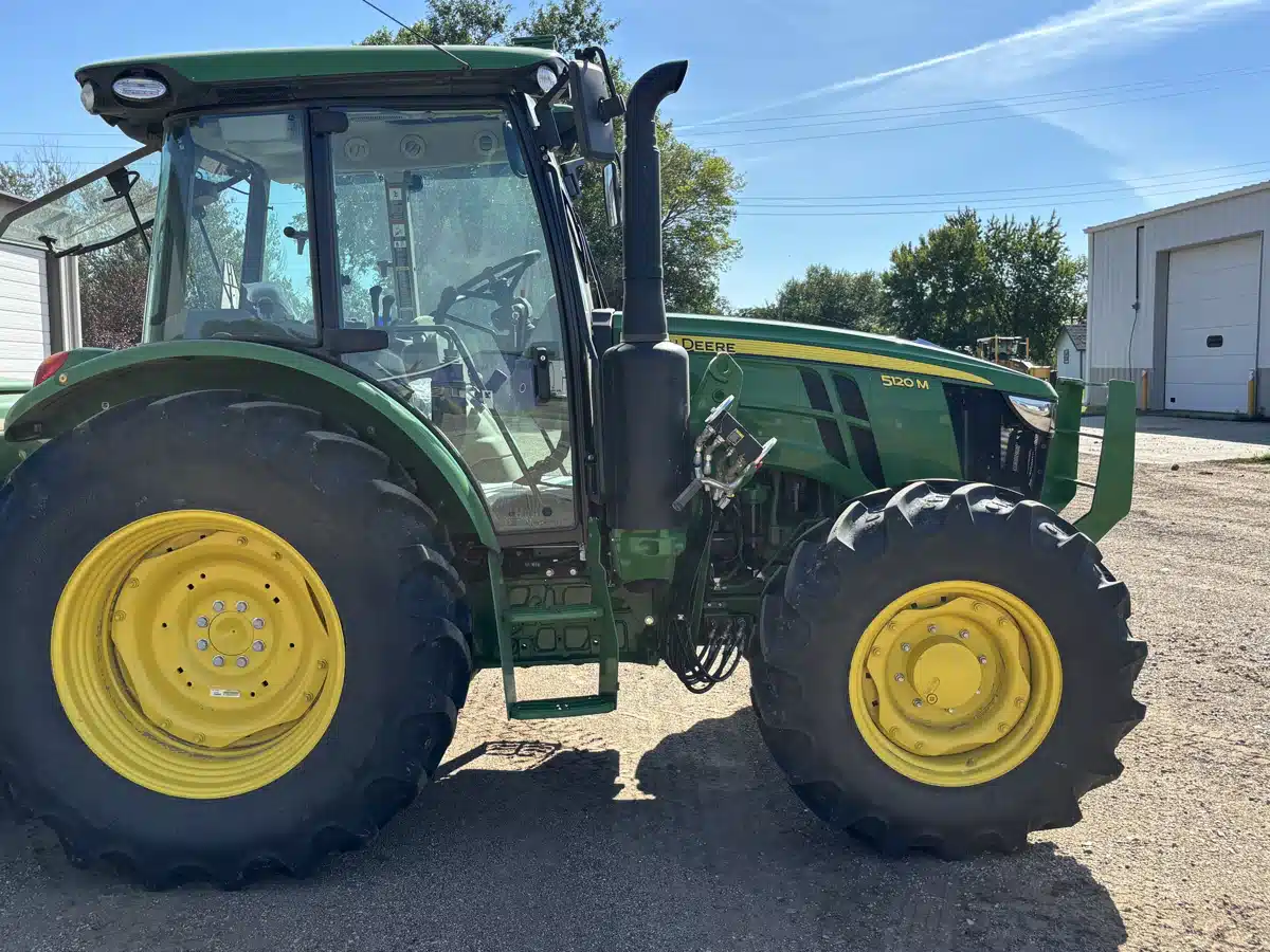 Gallery image 2 for Used 2024 John Deere 5120M Tractor