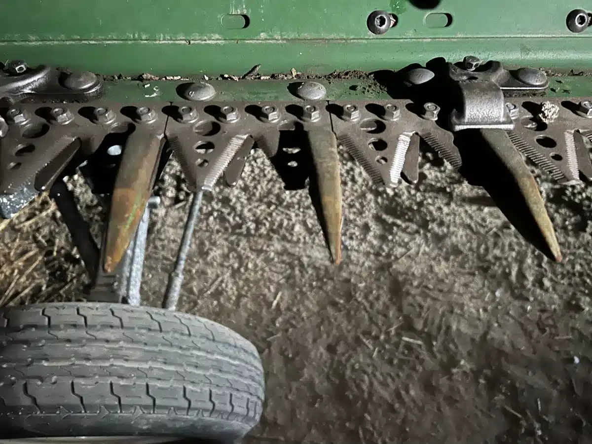 Gallery image 1 for Used 2022 John Deere 735FD Header - Draper