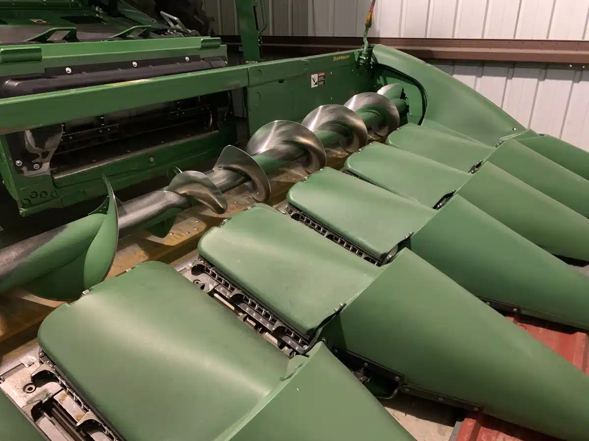 Gallery image 2 for Used 2013 John Deere 608C Header - Row Crop