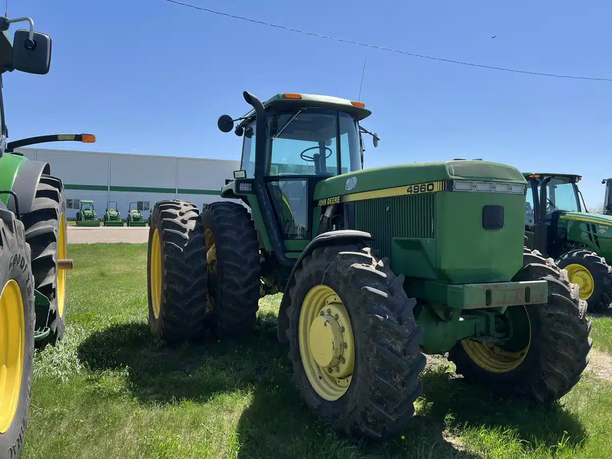 Gallery image 2 for Used 1994 John Deere 4960 Tractor