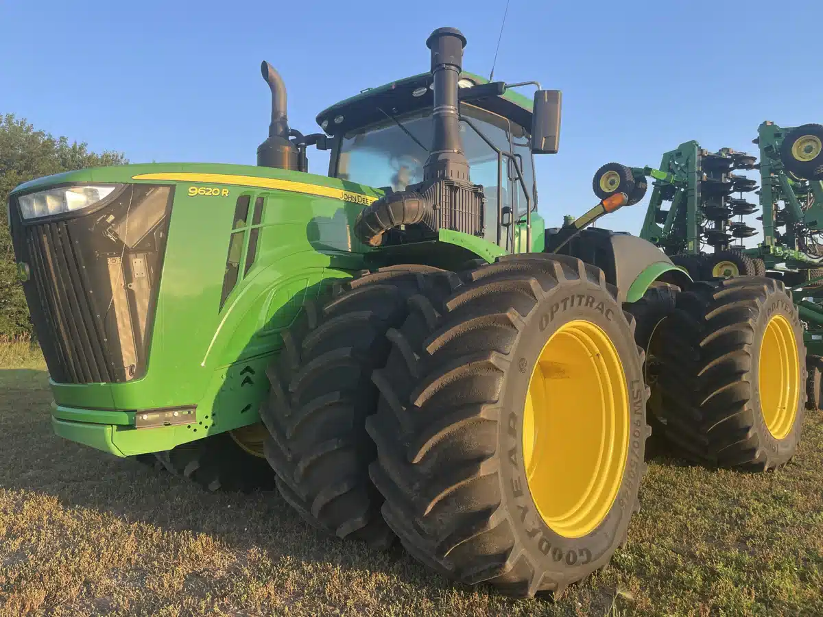 Gallery image 1 for Used 2019 John Deere 9620R Tractor